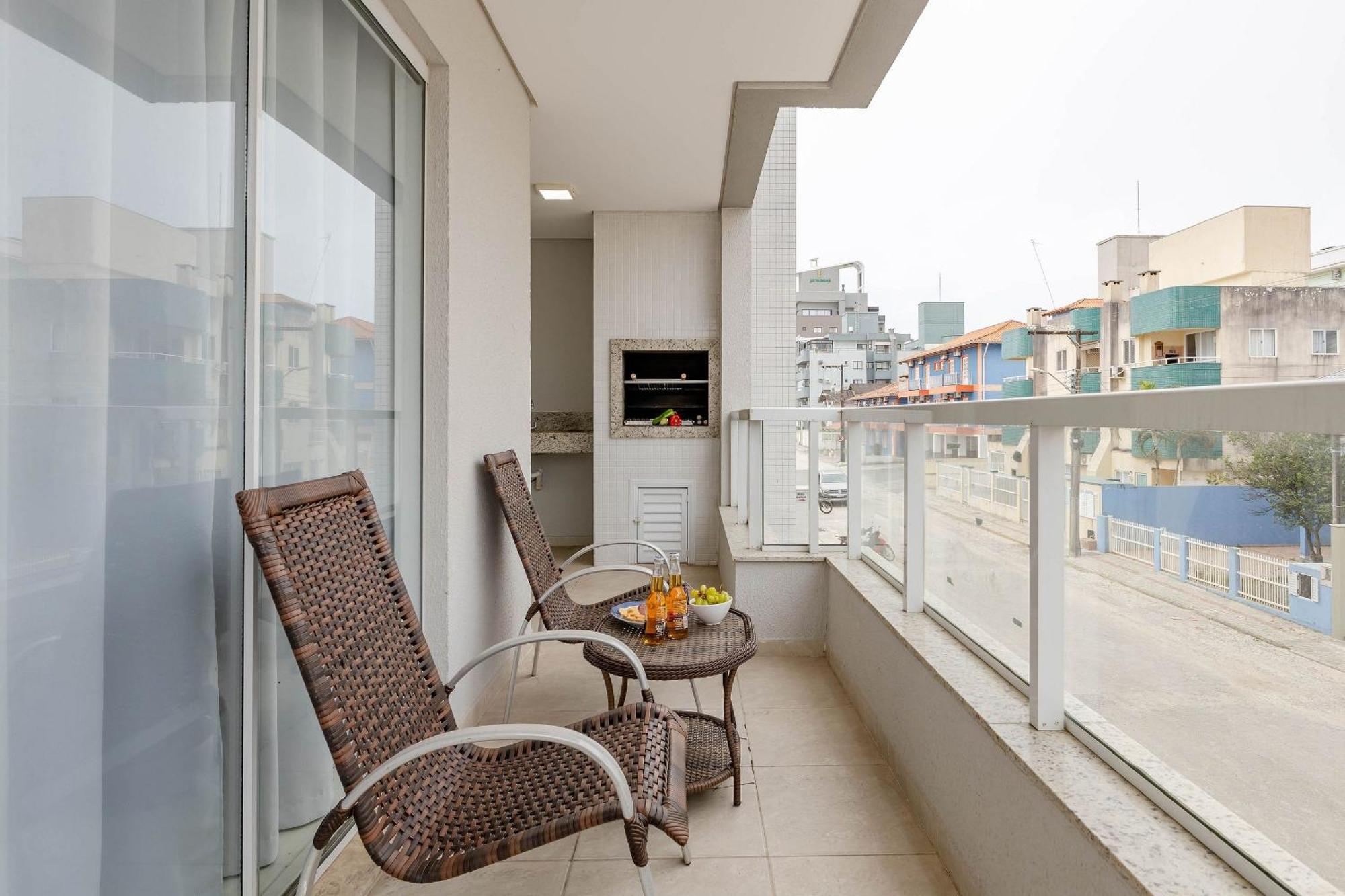 בומבינאס Excelente Apartamento A 2 Minutos Da Praia De Bombas מראה חיצוני תמונה