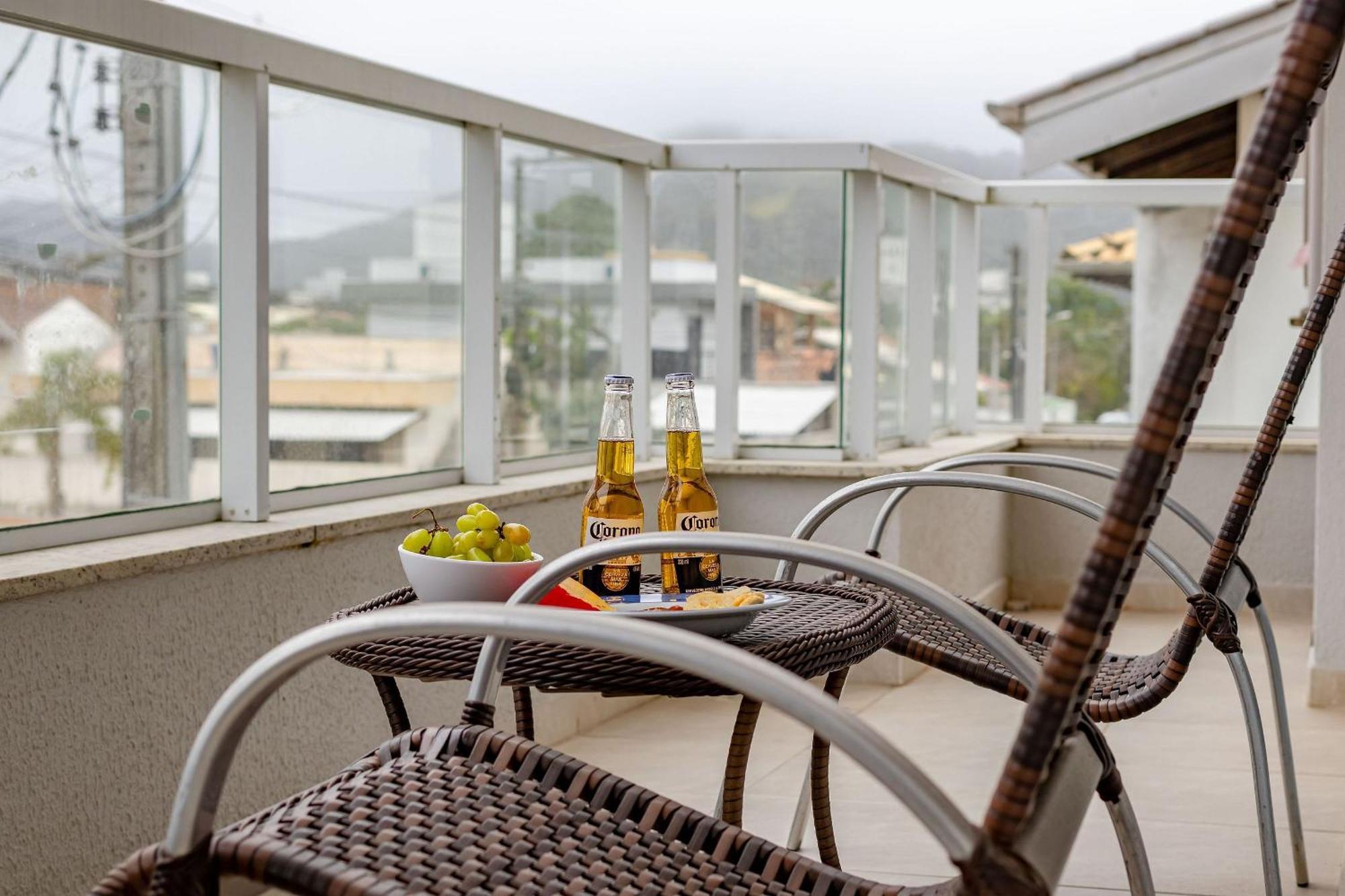 בומבינאס Excelente Apartamento A 2 Minutos Da Praia De Bombas מראה חיצוני תמונה